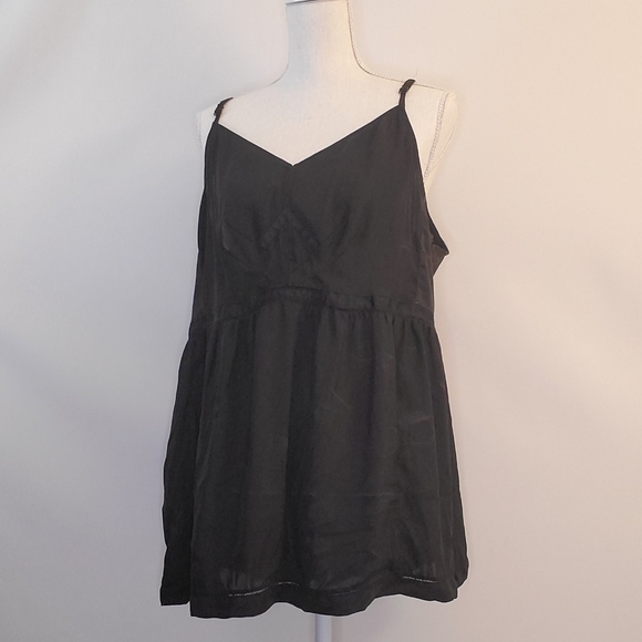 lys Tops - LYS black adjustable strap tank top 20W
